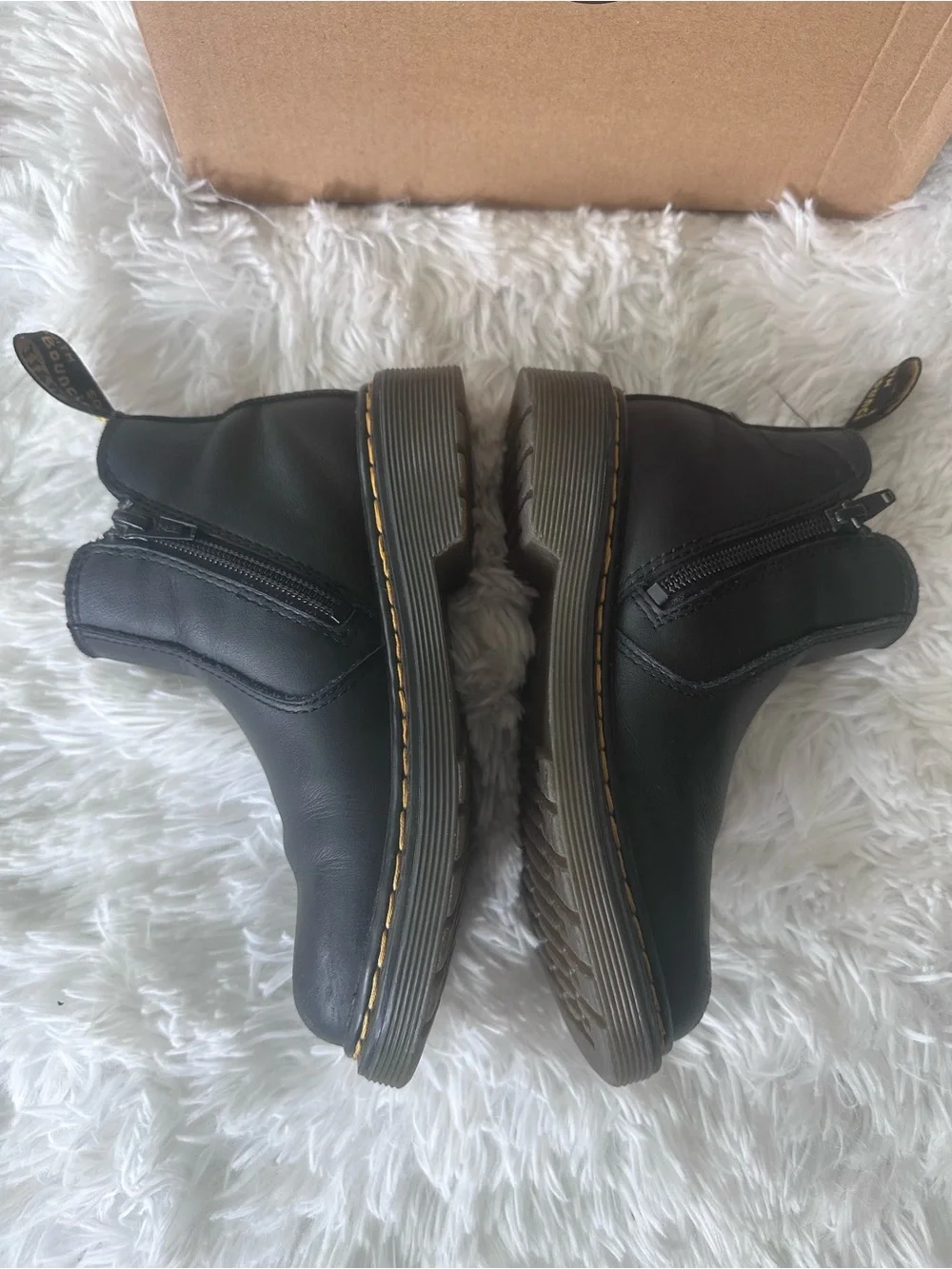 Used Dr. Martens Kids Black Leather Chelsea Boots size 13